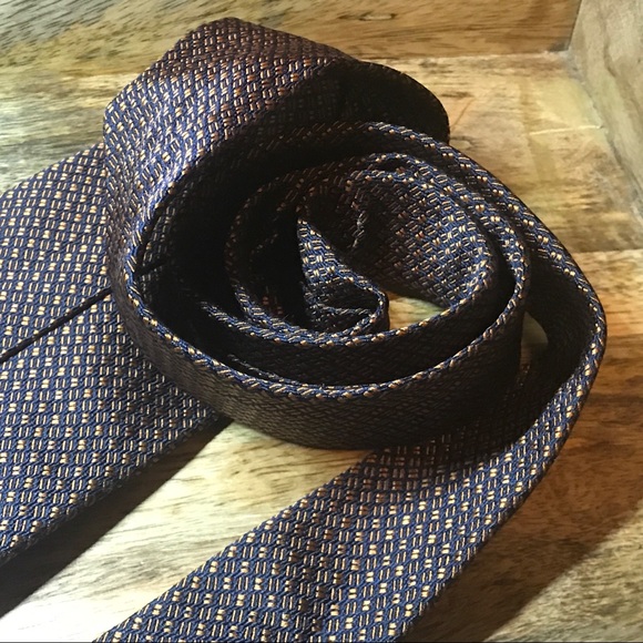Armani Collezioni Silk Tie - Picture 6 of 7